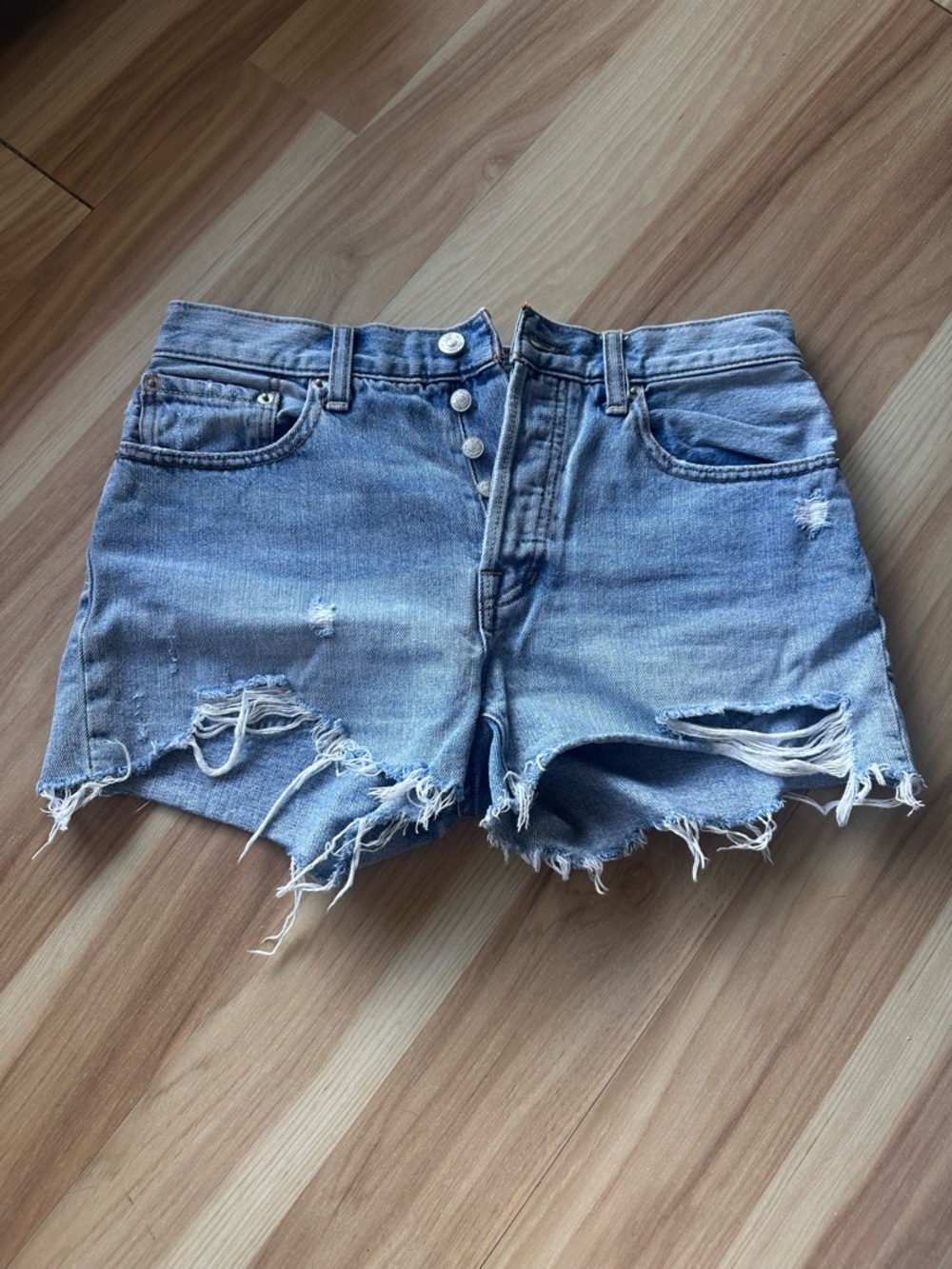 Cutoff shorts “We The Free” Distressed Light Blue Denim